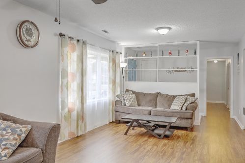 105 Jefferson Ln, Ladson SC  29456-5462 exterior