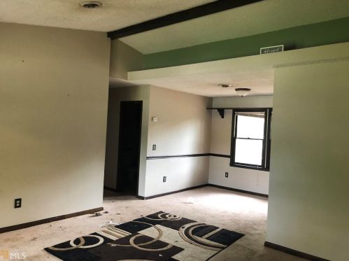2814 Bay Leaf Dr, Conyers, GA 30094-2706