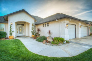 2135 Lafayette Ct, Redding, CA 96003-8285