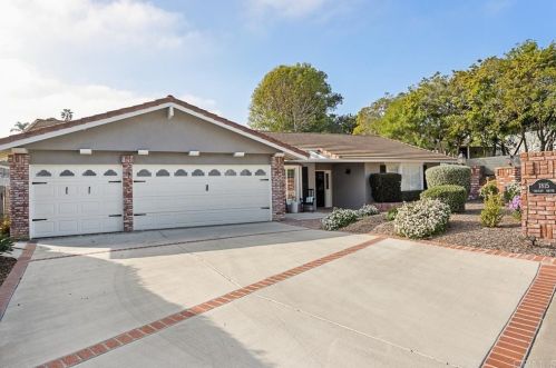 1815 Bailey Dr, Oceanside, CA 92054-6125