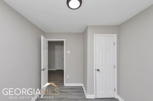 2260 Baywood Dr, Atlanta GA  30315-6534 exterior