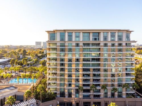 5082 Scholarship, Irvine CA  92612-5695 exterior