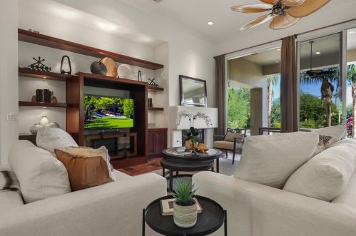 215 Loch Lomond Rd, Rancho Mirage, CA 92270-5604