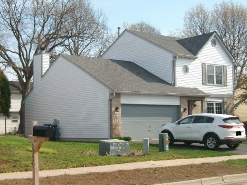 2716 Peppertree Ln, Waukegan, IL 60085-1471