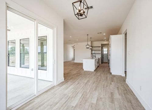 1319 Palomino Trl, Angleton TX 77515-9682 exterior