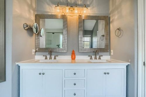 15028 Babbling Brk Dr, Austin TX  78728-4349 exterior