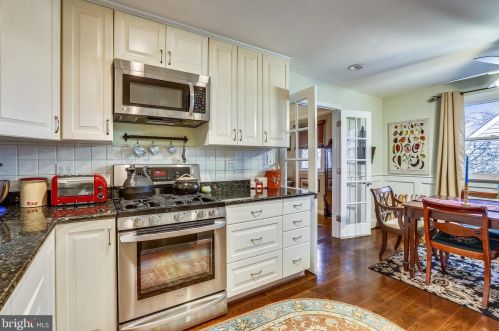 2225 Luzerne Ave, Silver Spring MD 20910-2135 exterior