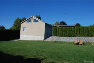 95 Division St, Manson, WA 98831-9717
