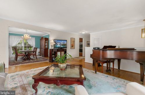 4 Locksley Ct, Silver Spring MD 20904-6321 exterior