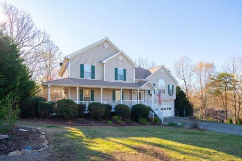 165 Franklin Ct, Big Canoe, GA 30143-6843