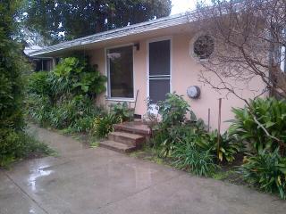 1817 17th St, Santa Monica CA  90404-4497 exterior