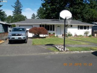 1418 143rd Pl, Portland, OR 97233-2678