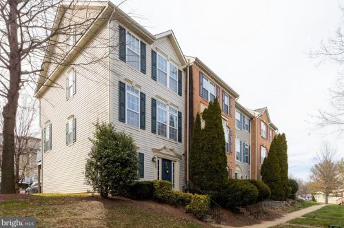 509 Eisenhower Dr, Frederick, MD 21703-8416