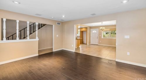 121 Barbara St, Anaheim CA  92806-3825 exterior