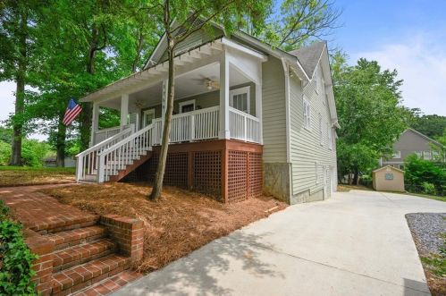 1759 Marietta Rd, Atlanta GA  30318-2763 exterior