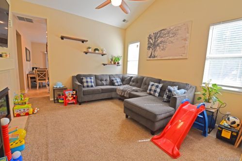 19431 58 Cir, Aurora CO 80019-2095 exterior