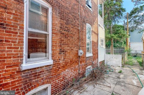 316 Hawthorne St, York PA  17404-3125 exterior