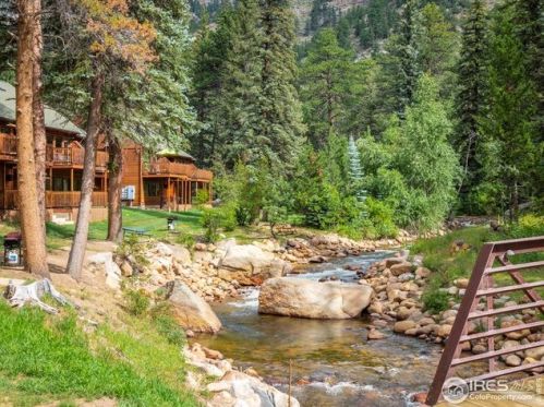 1400 David Dr, Estes Park CO  80517-9201 exterior