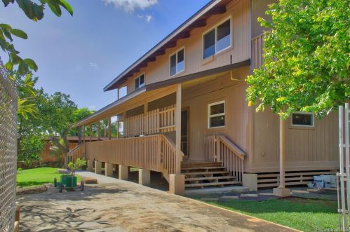 84-557 Widemann St, Nanakuli, HI 96792-1938
