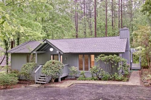 6 Port Tack Dr, Salem, SC 29676-4021
