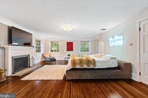 29 Cleveland Ln, Princeton NJ  08540-3049 exterior