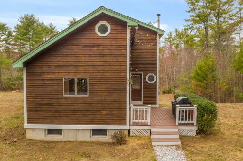 50 Leeanna Dr, Barrington, NH 03825-3900