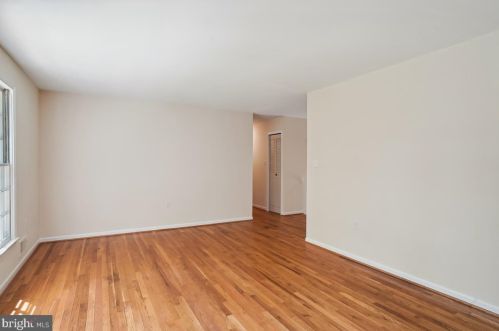 1420 Billman Ln, Silver Spring MD 20902-1421 exterior