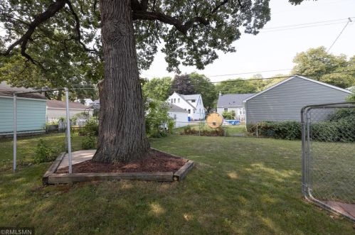 1391 Alaska Ave, Saint Paul MN  55116-2339 exterior