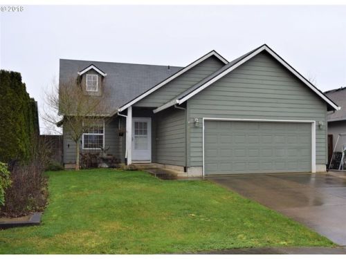 20764 Walnut St, Aurora, OR 97002-9273