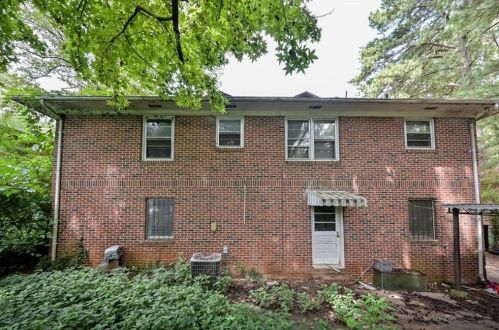 2442 Hanford Dr, Atlanta GA  30315-7105 exterior