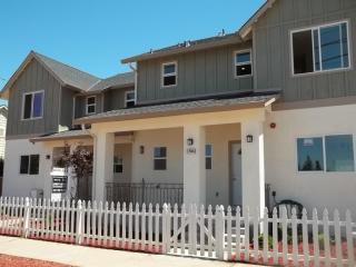 170 Lewis St, Gilroy, CA 95020-5210