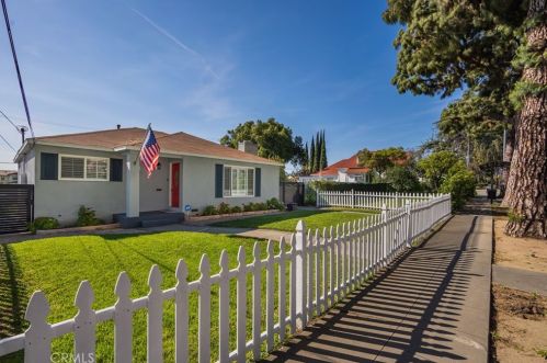 7613 Pickering Ave, Whittier, CA 90602-1554