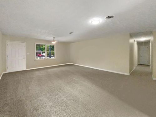 548 Knollwood Dr, Stockbridge GA  30281-2018 exterior