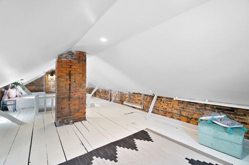 2612 Hemlock St, Cincinnati OH  45206-1608 exterior