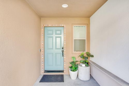 1974 San Luis Ave, Mountain View, CA 94043-2962