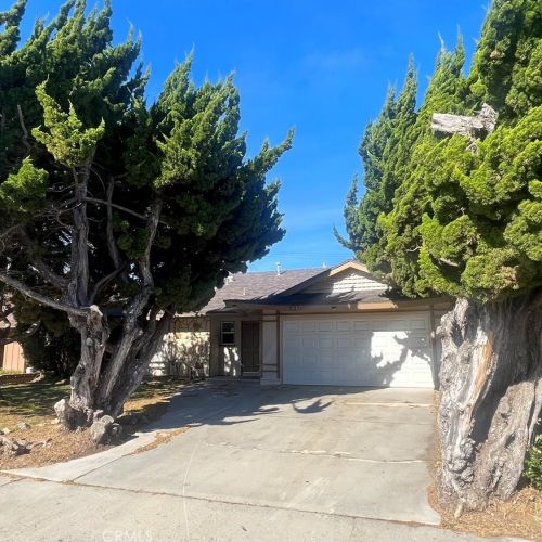1215 Fuchsia St, Oxnard, CA 93036-2209