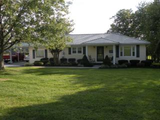 1130 Harve Brown Rd, Rock Bridge, TN 37022-8913