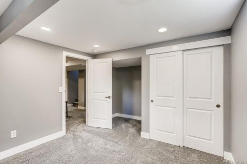 5360 Jewell Ave, Denver CO  80222-3940 exterior