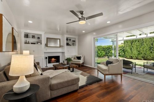 312 College Park Dr, Seal Beach, CA 90740-2506