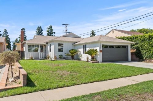 11609 Atkinson Ave, Hawthorne CA  90250-1827 exterior