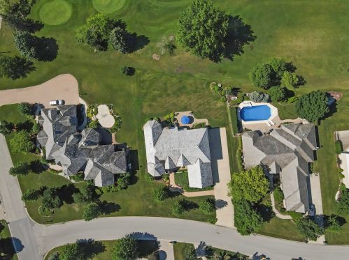 4 Loblolly Ct, Lemont IL  60439-7744 exterior