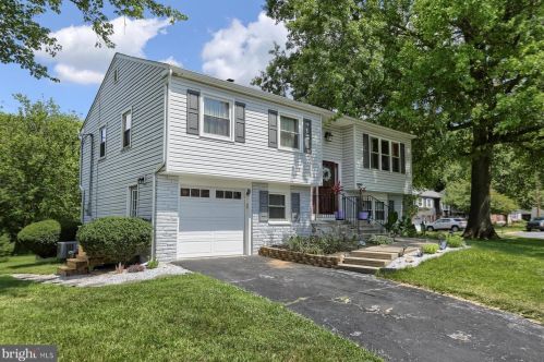 1501 Robert Rd, Lancaster PA  17601-5632 exterior