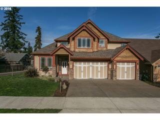 9539 Mountain View Ln, Portland, OR 97224-6023
