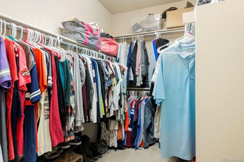 6918 Elk Ct, Aurora CO 80016-4290 exterior