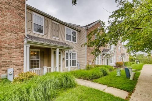 185 Springbrook Trl, Oswego, IL 60543-4016