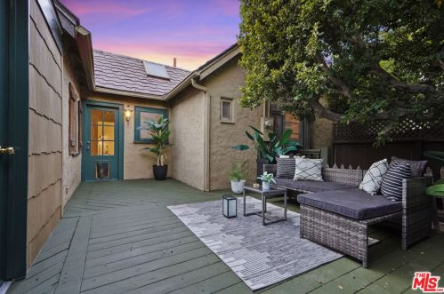 1212 Cedar St, Glendale CA  91207-1427 exterior