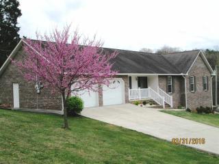 3312 Spring Creek Dr, Morristown, TN 37814-6333