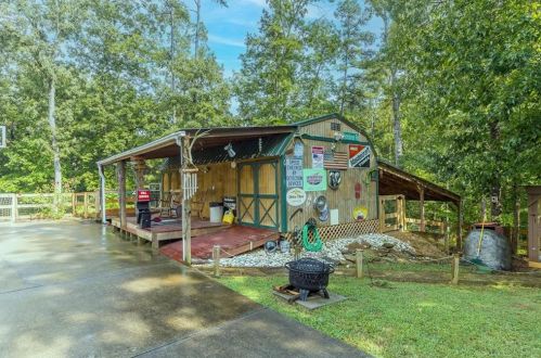 1279 Ficklen Church Way, Holly Springs GA  30114-7870 exterior