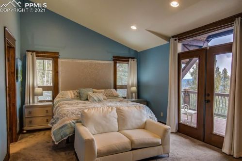 1339 Midland Ave, Woodland Park CO 80863-3118 exterior