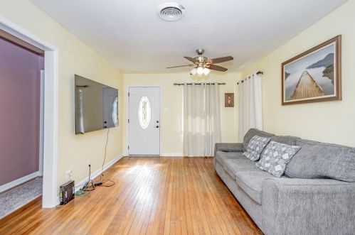 649 Lorrain St, Angleton TX 77515-3409 exterior